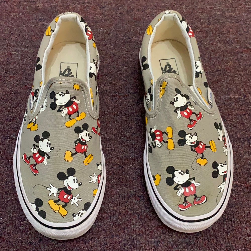 Mickey Mouse Vans size 7